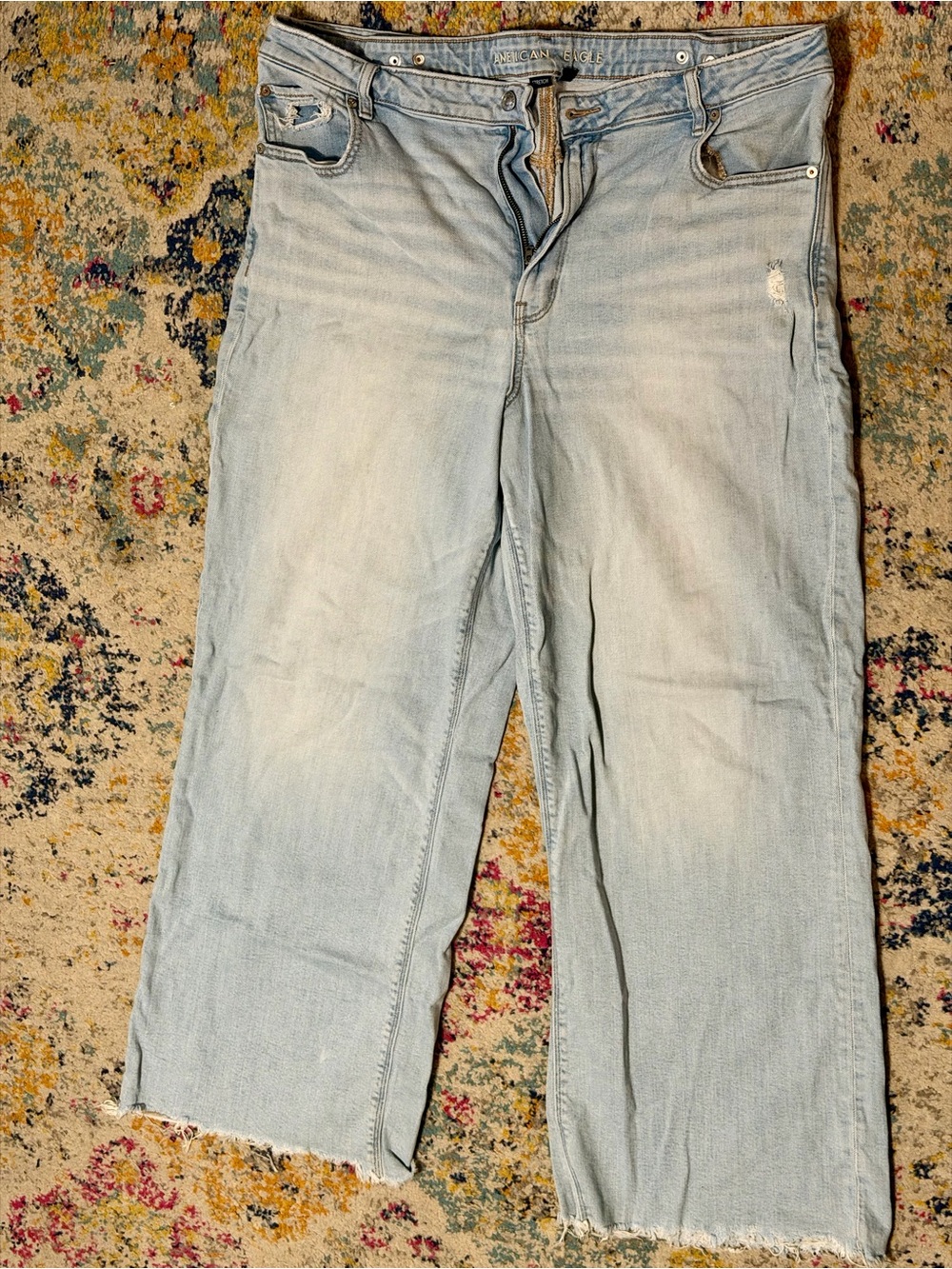 American Eagle Outfitters Light Blue Cropped Straight Jeans